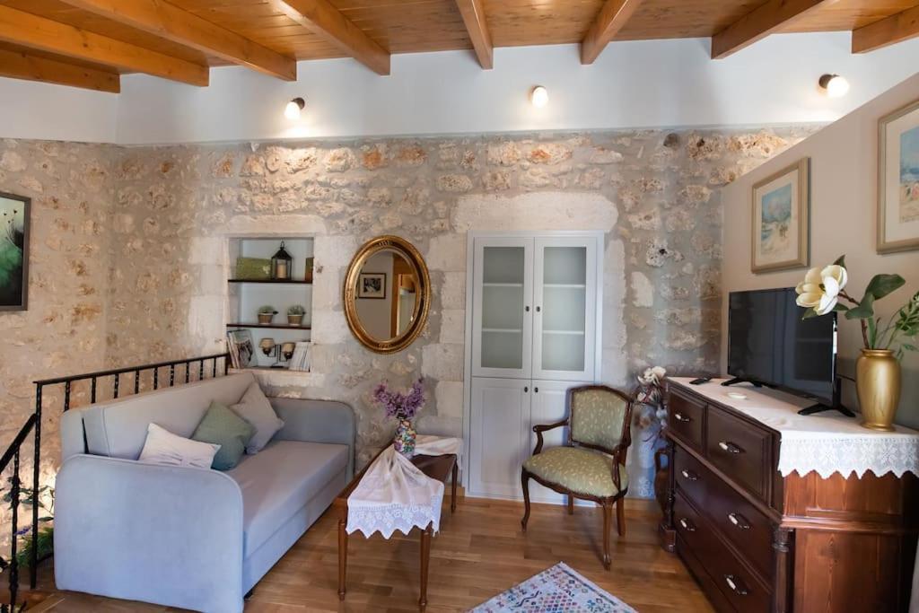 KariáLa Casa Di Bella A Tradional Stone House With Barbecue别墅 外观 照片