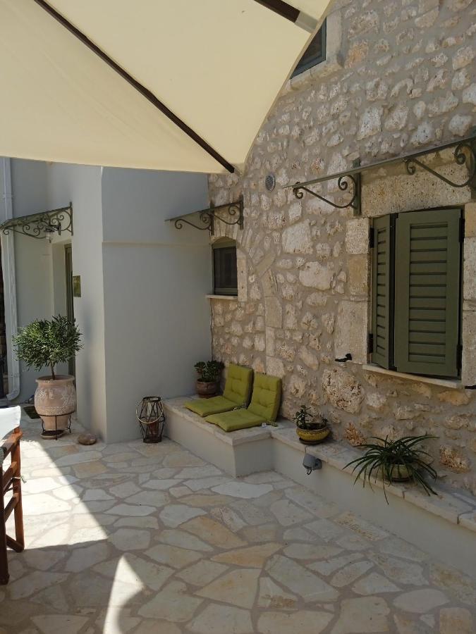 KariáLa Casa Di Bella A Tradional Stone House With Barbecue别墅 外观 照片