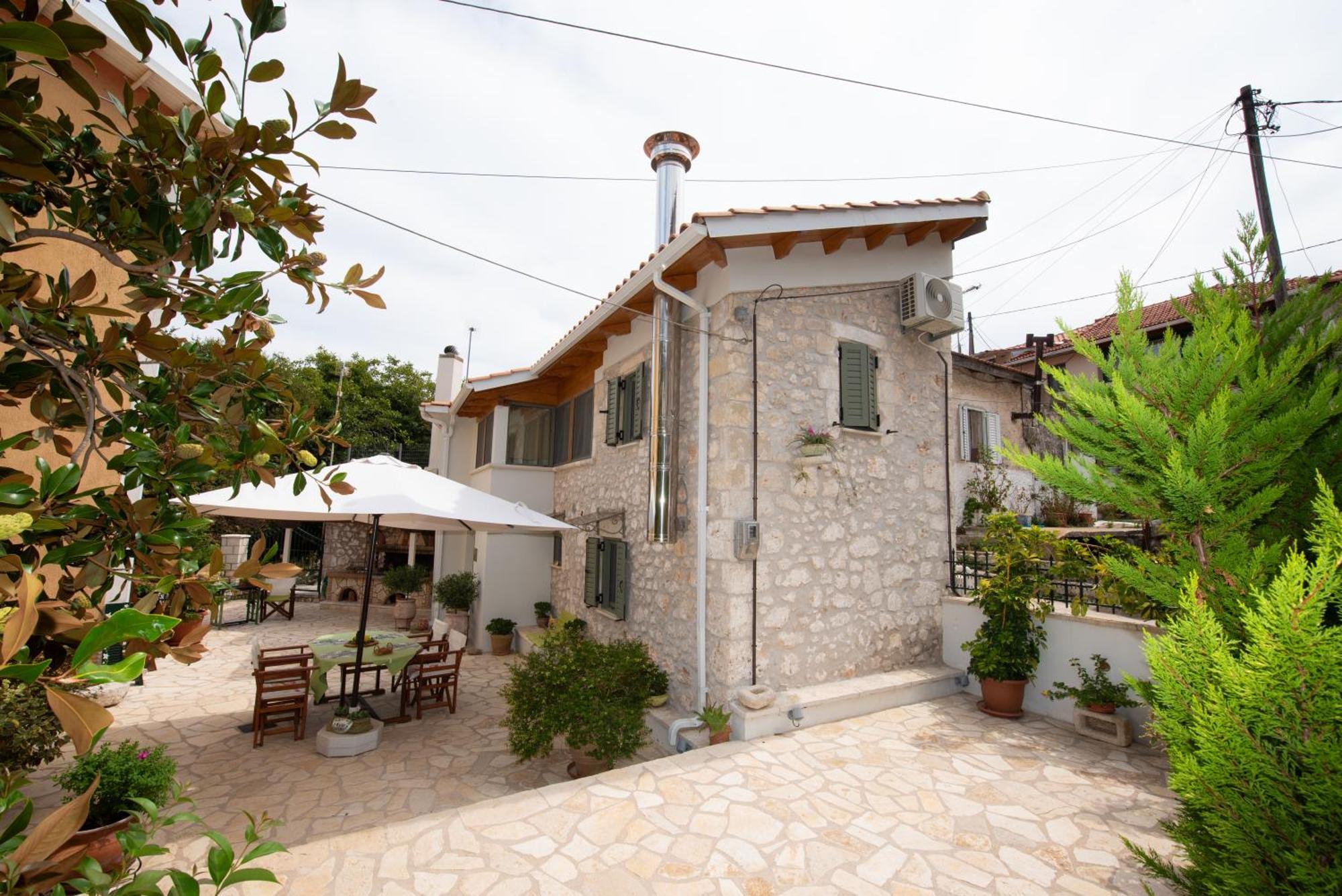 KariáLa Casa Di Bella A Tradional Stone House With Barbecue别墅 外观 照片