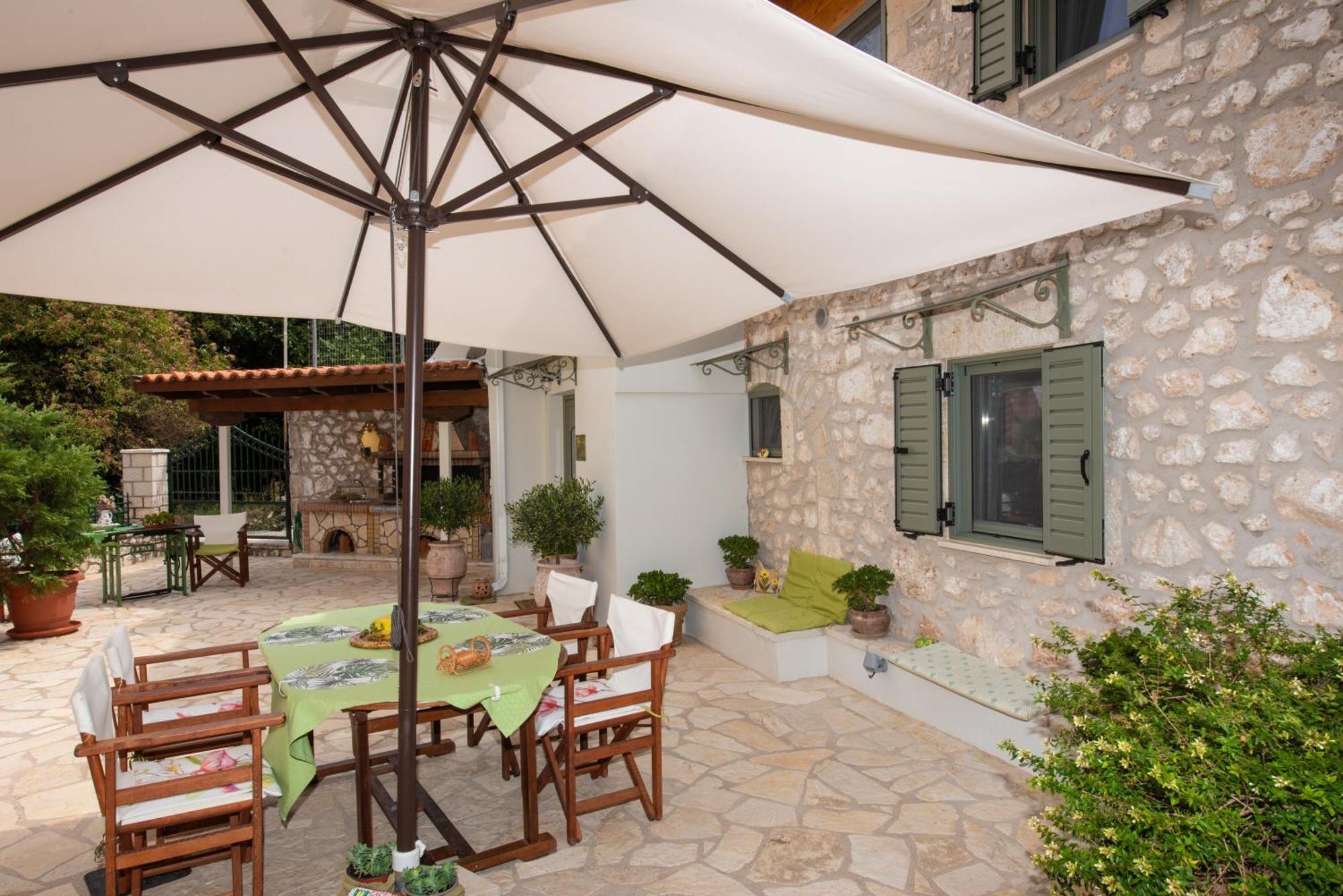 KariáLa Casa Di Bella A Tradional Stone House With Barbecue别墅 外观 照片